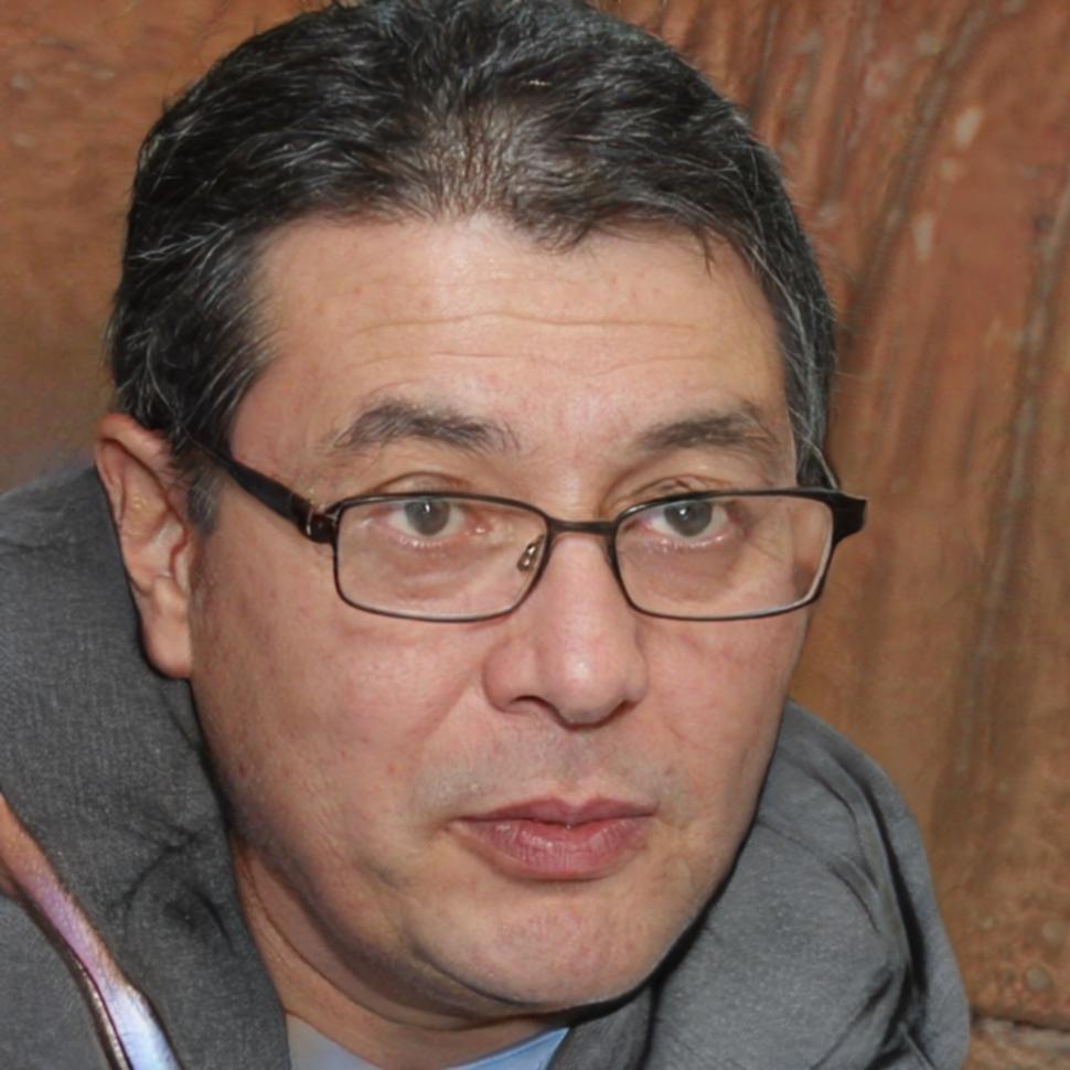 Porträtfoto von Maximilian Fuchs, Geschäftsführer bei Vorylaxenium